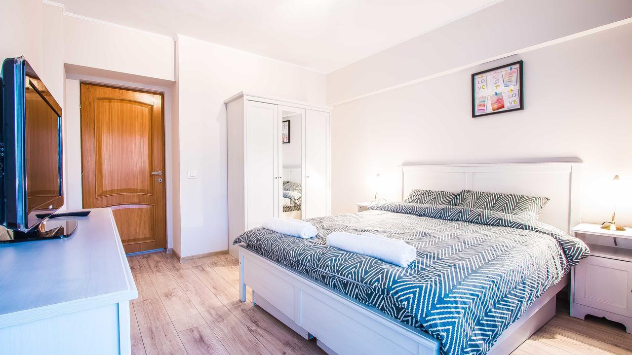 Unirii Boulevard View Apartment Bucharest Exterior photo